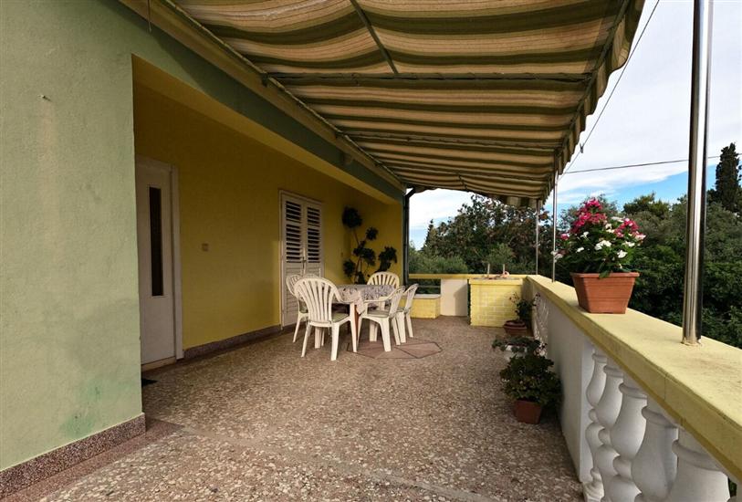 Apartment A1, for 6 persons