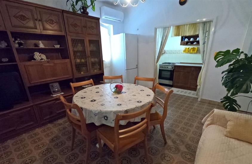 Apartment A1, for 6 persons