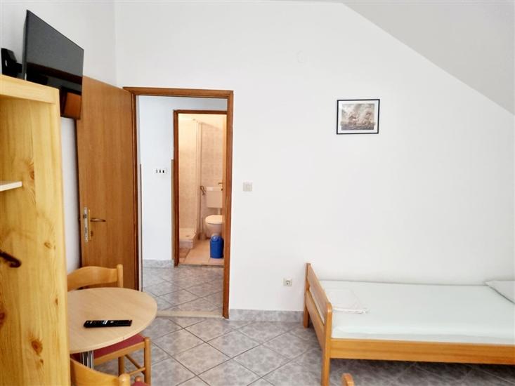 Apartment A1, for 7 persons