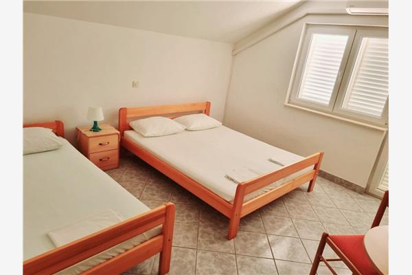 Apartment A1, for 7 persons