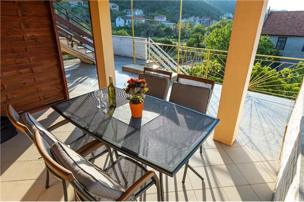 Apartment A2, for 3 persons