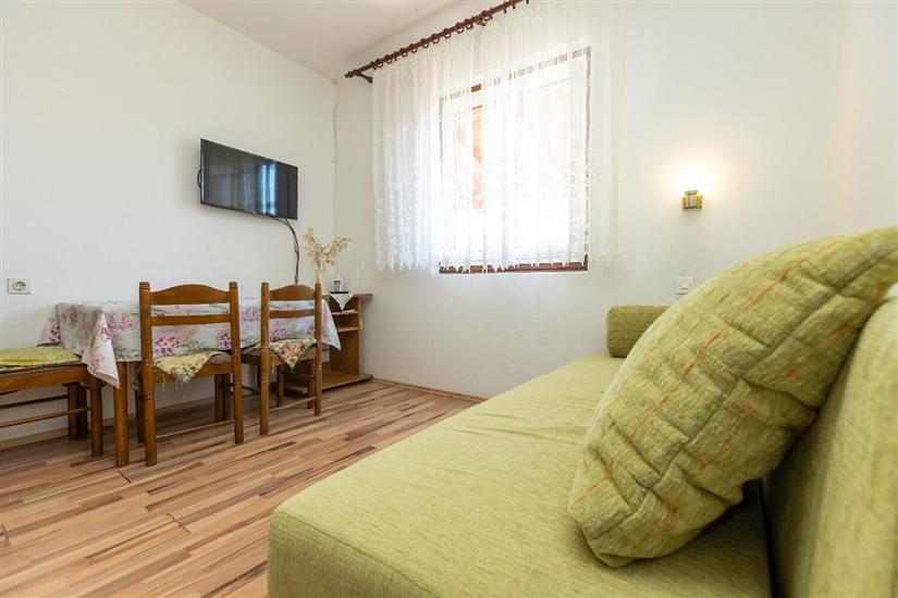 Apartment A2, for 3 persons