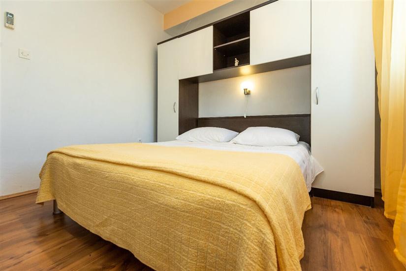 Apartment A2, for 3 persons