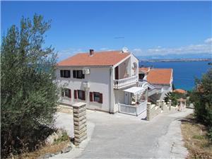 Appartement Les îles de Dalmatie du Nord,RéservezNadaDe 69 €