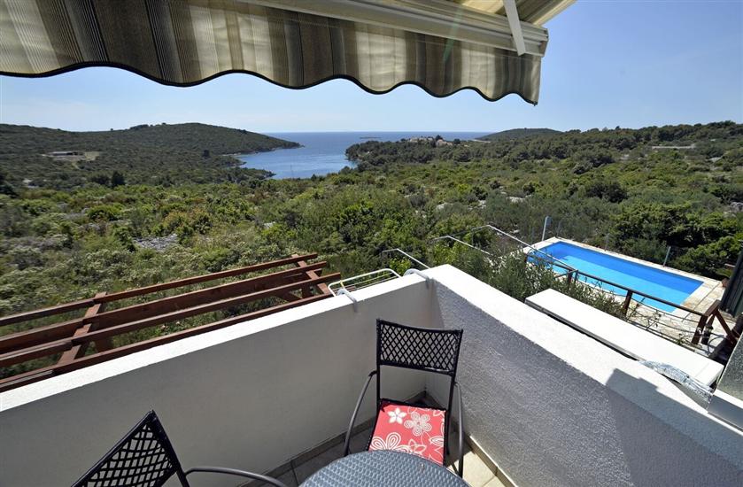 Apartment A4, for 4 persons