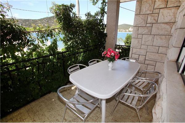 Apartment A1, for 6 persons