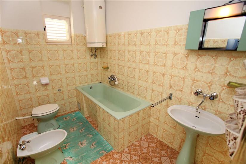 Apartment A1, for 6 persons