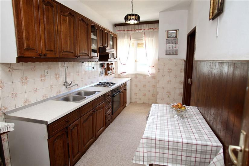 Apartment A2, for 6 persons