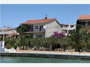 Apartman Split és Trogir riviéra,FoglaljonMarFrom 43956 Ft