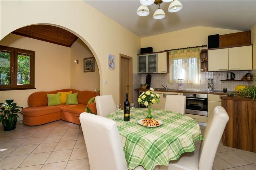 Apartment A1, for 4 persons
