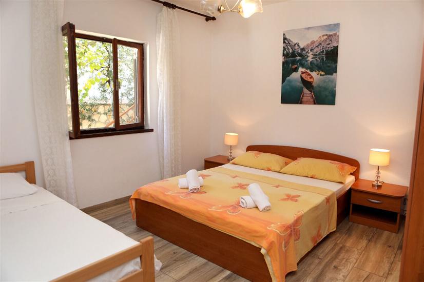 Apartment A2, for 8 persons