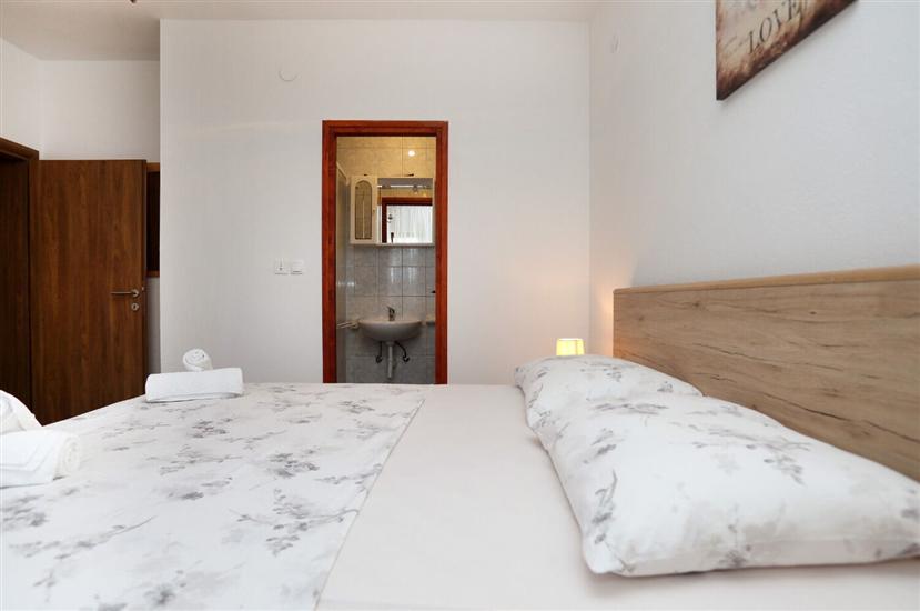 Apartment A2, for 8 persons