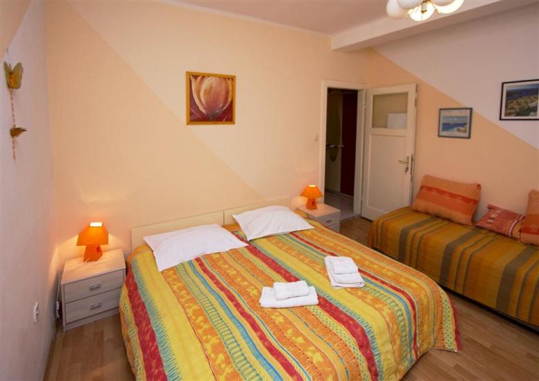 Apartment A1, for 7 persons