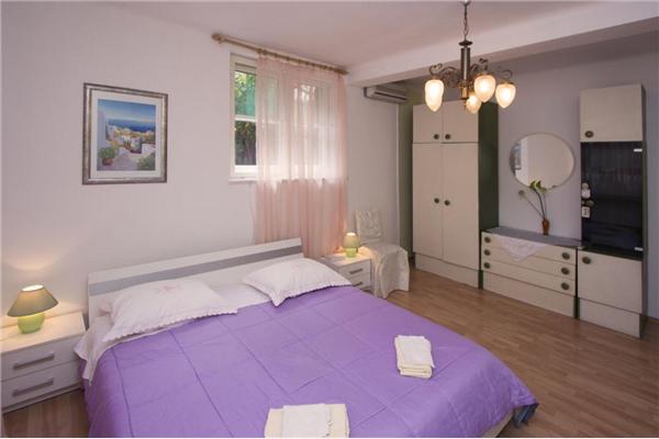 Apartment A1, for 7 persons