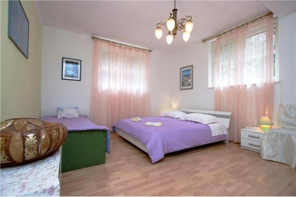 Apartment A1, for 7 persons