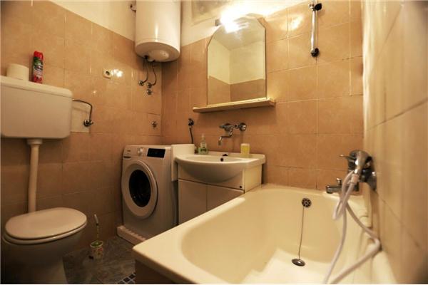 Apartment A1, for 7 persons