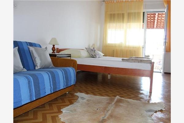 Apartment A2, for 3 persons