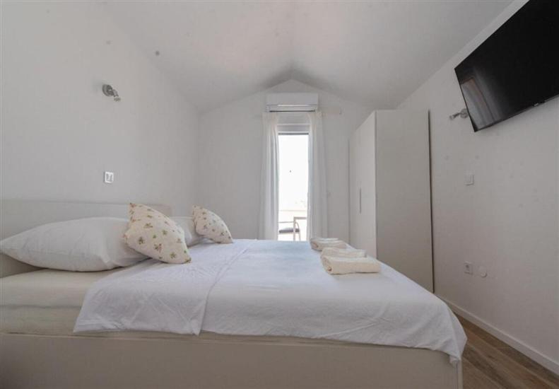 Apartment A5, for 4 persons