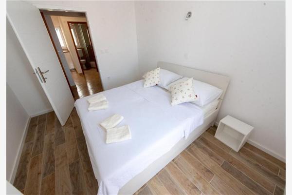 Apartment A5, for 4 persons