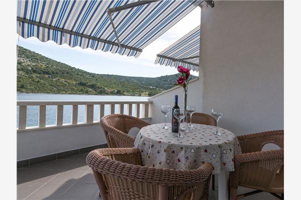 Apartment A1, for 4 persons