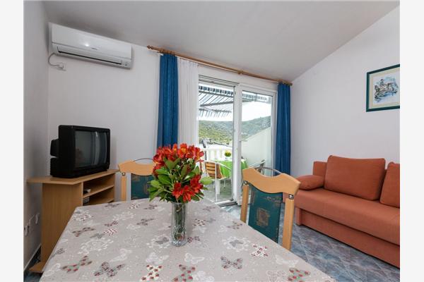 Apartment A4, for 3 persons