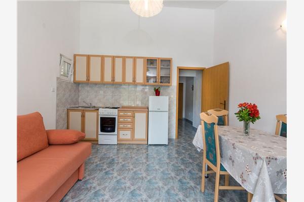 Apartment A4, for 3 persons