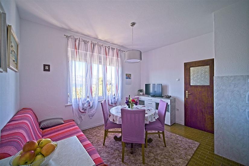 Apartment A1, for 5 persons