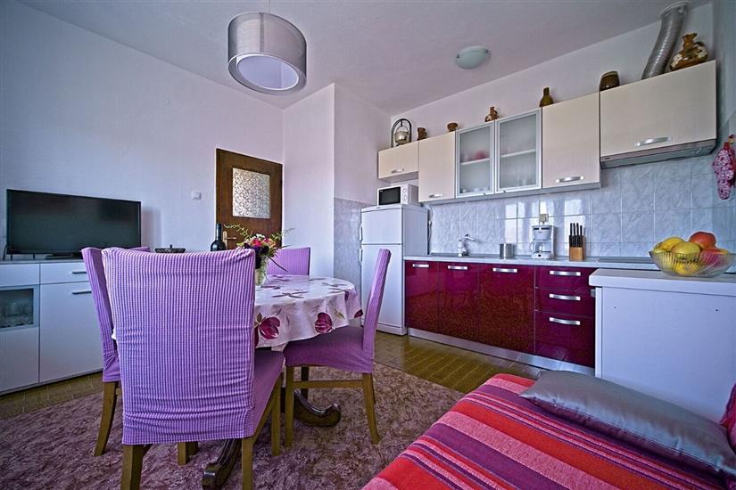 Apartment A1, for 5 persons
