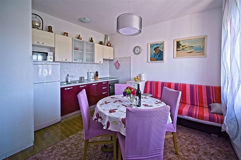 Apartment A1, for 5 persons