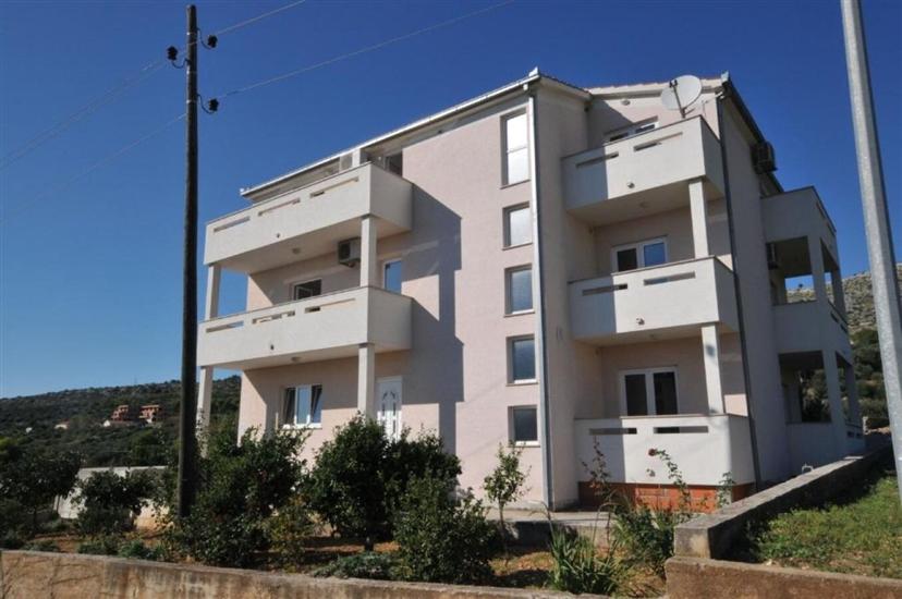 Apartamenty Žar