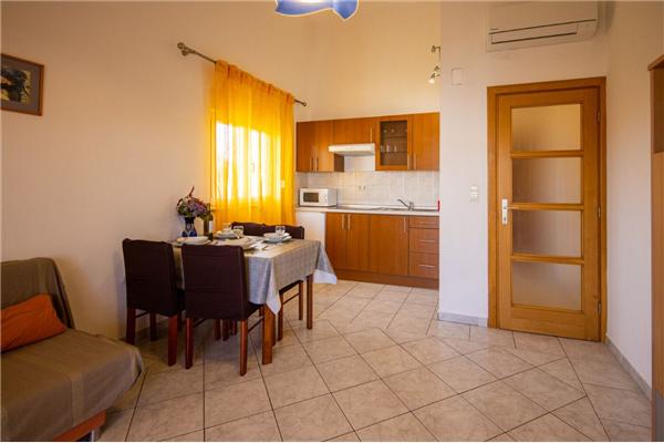Apartman A2, na 4 osebe