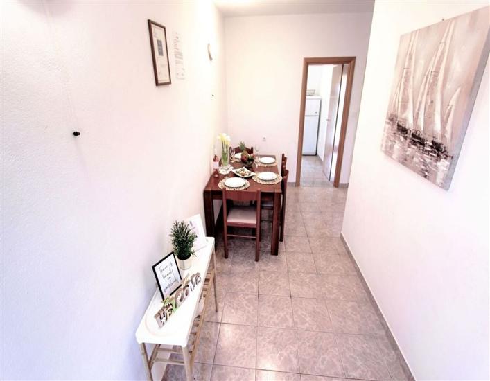 Apartment A2, for 5 persons