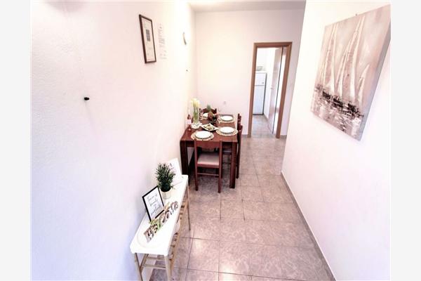 Apartment A2, for 5 persons
