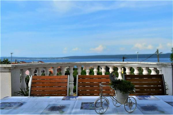 Apartment A1, for 5 persons