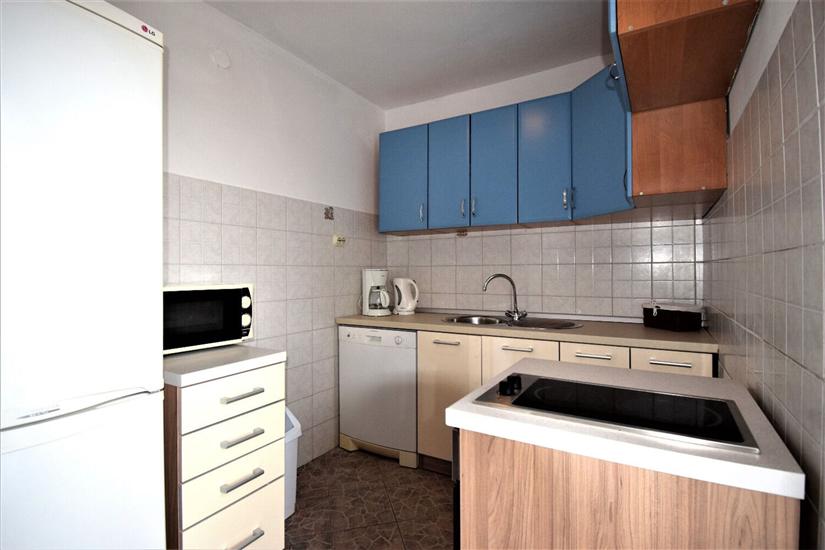 Apartment A1, for 5 persons