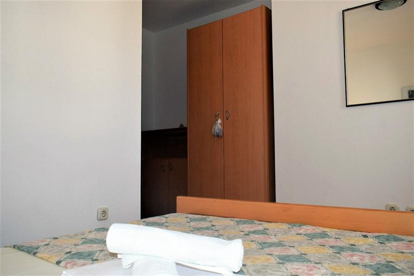 Apartment A1, for 5 persons