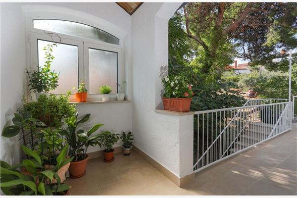 Apartment A1, for 5 persons