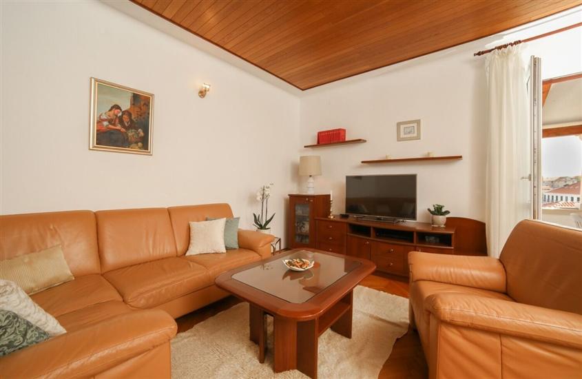Apartment A1, for 5 persons