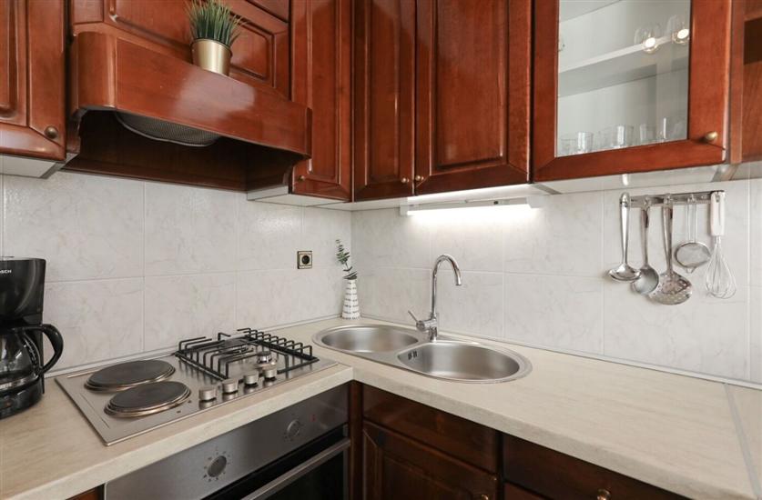 Apartment A1, for 5 persons