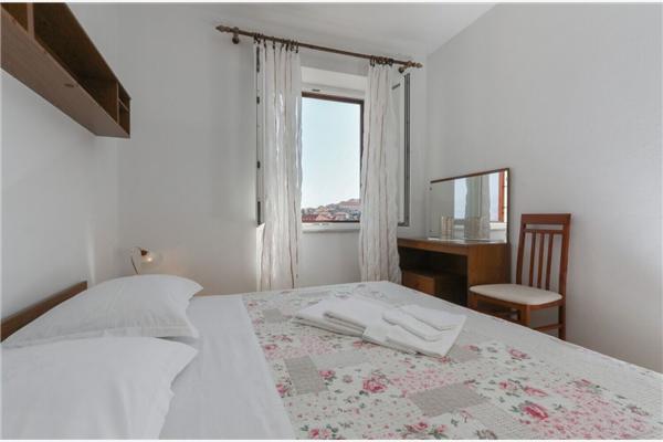 Apartment A1, for 5 persons