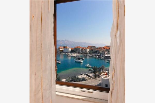 Apartment A1, for 5 persons