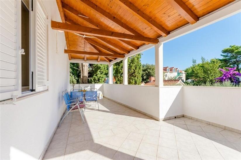 Apartment A2, for 6 persons