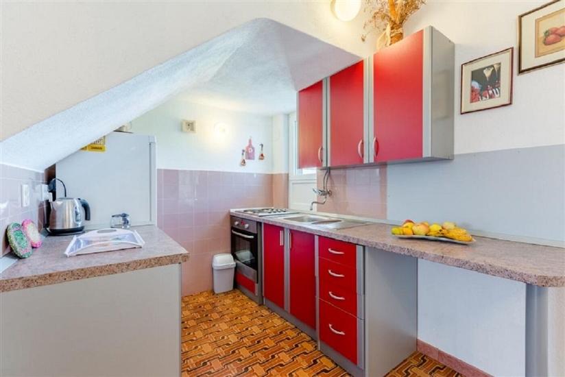 Apartment A2, for 6 persons