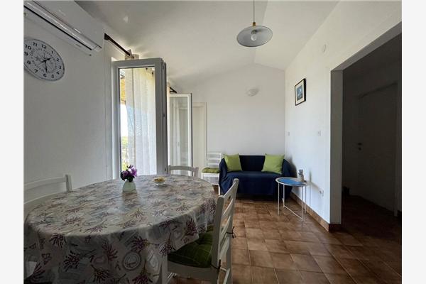 Apartment A1, for 5 persons