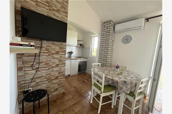 Apartment A1, for 5 persons