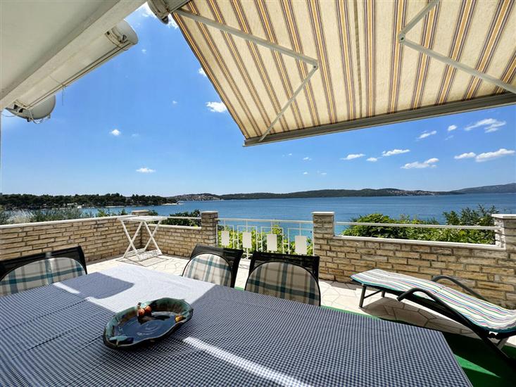 Apartment A1, for 6 persons