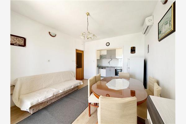 Apartment A1, for 6 persons