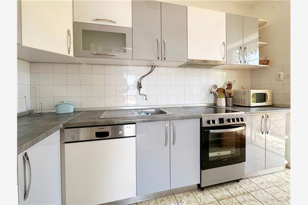 Apartment A1, for 6 persons