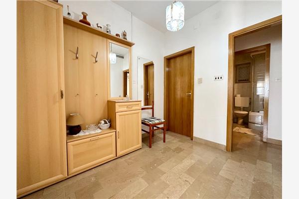 Apartment A1, for 6 persons