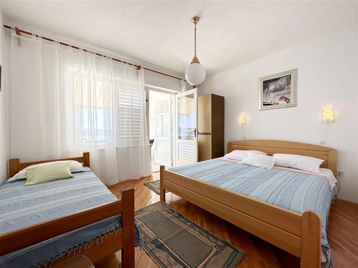 Apartment A1, for 6 persons